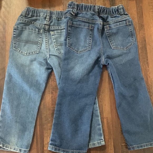 Boys 2T Jeans Old Navy & The Children’s Place - Picture 2 of 4